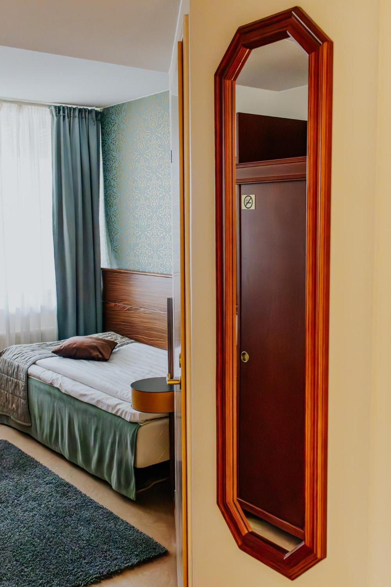Hotel Fjalar Salo  Ngoại thất bức ảnh